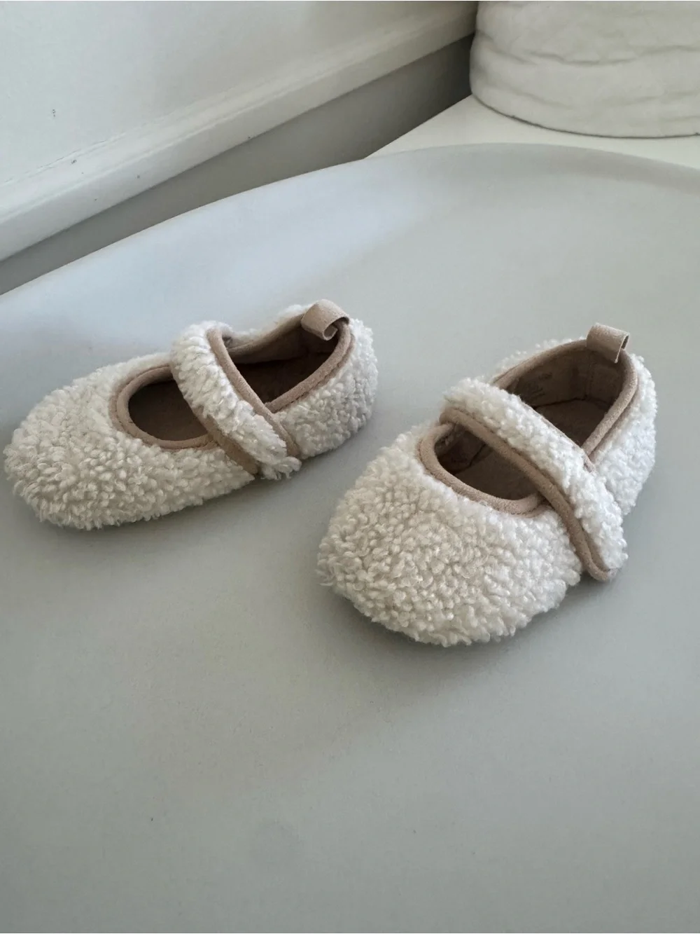 Zara Cream Sherpa Mary Jane Moccasins for Kids (Beige Trim)